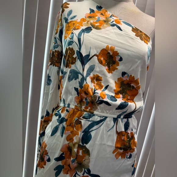 🌸AMTIOUS floral one shoulder dress ✨ - Picture 7 of 9